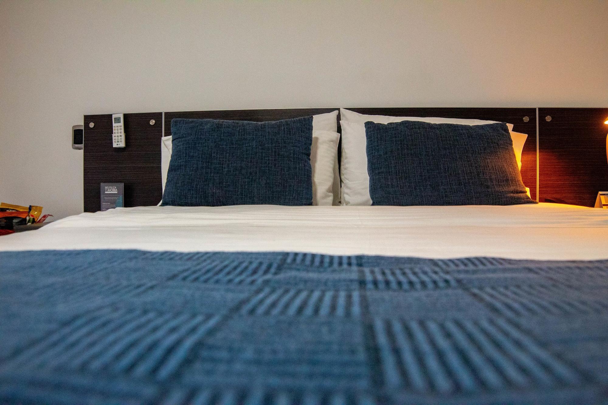 Azor Hotel Cali Versalles Экстерьер фото