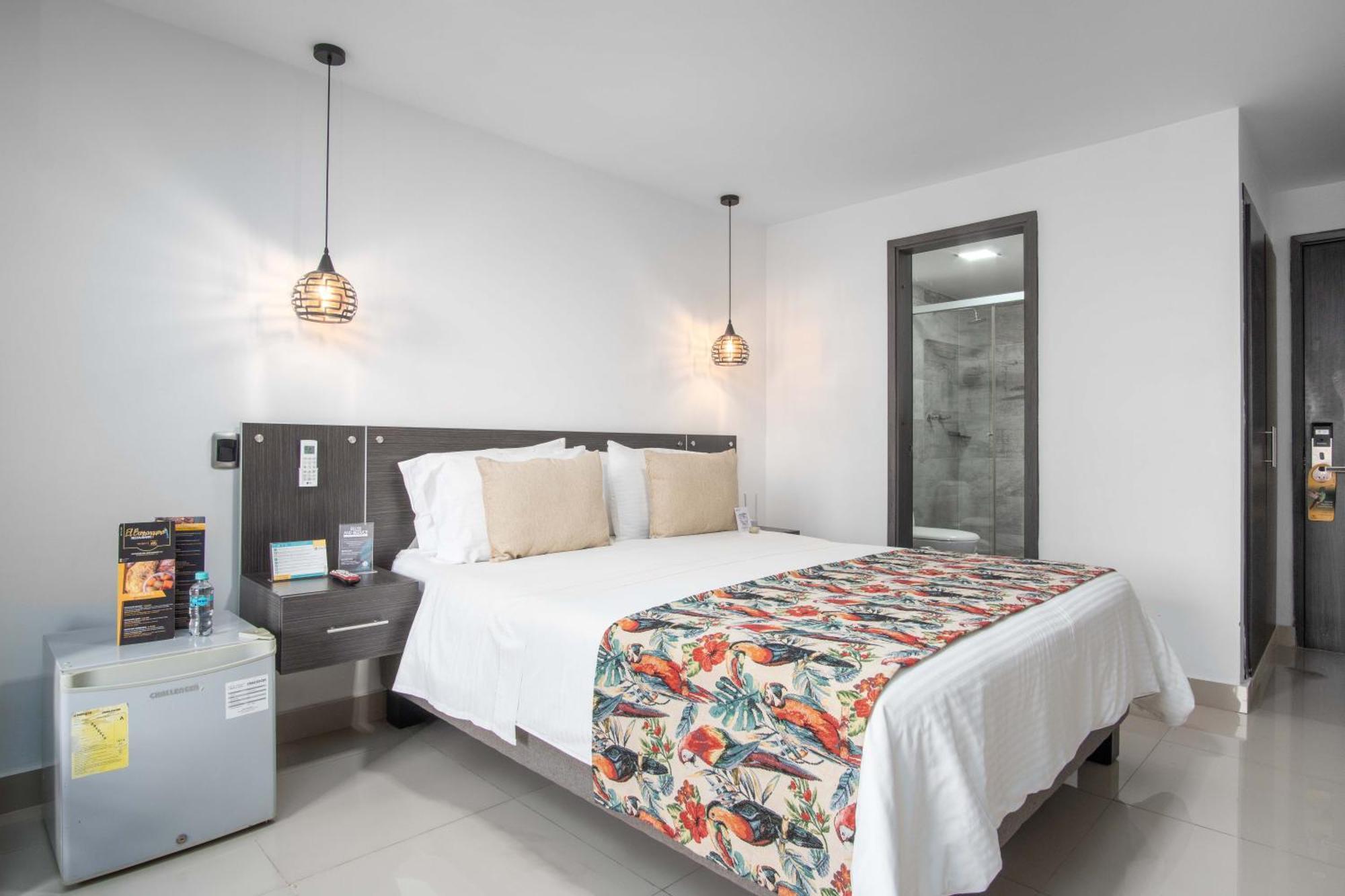 Azor Hotel Cali Versalles Экстерьер фото